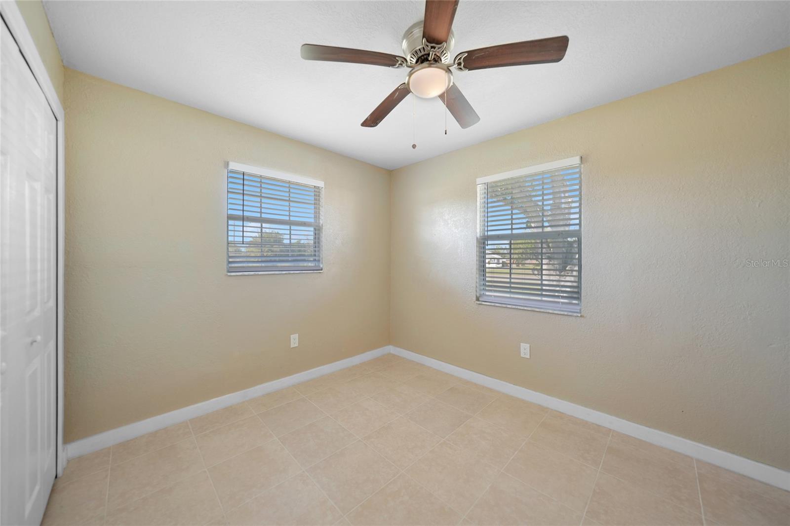 Image 14 of 21 For 511 Corto Andra Street