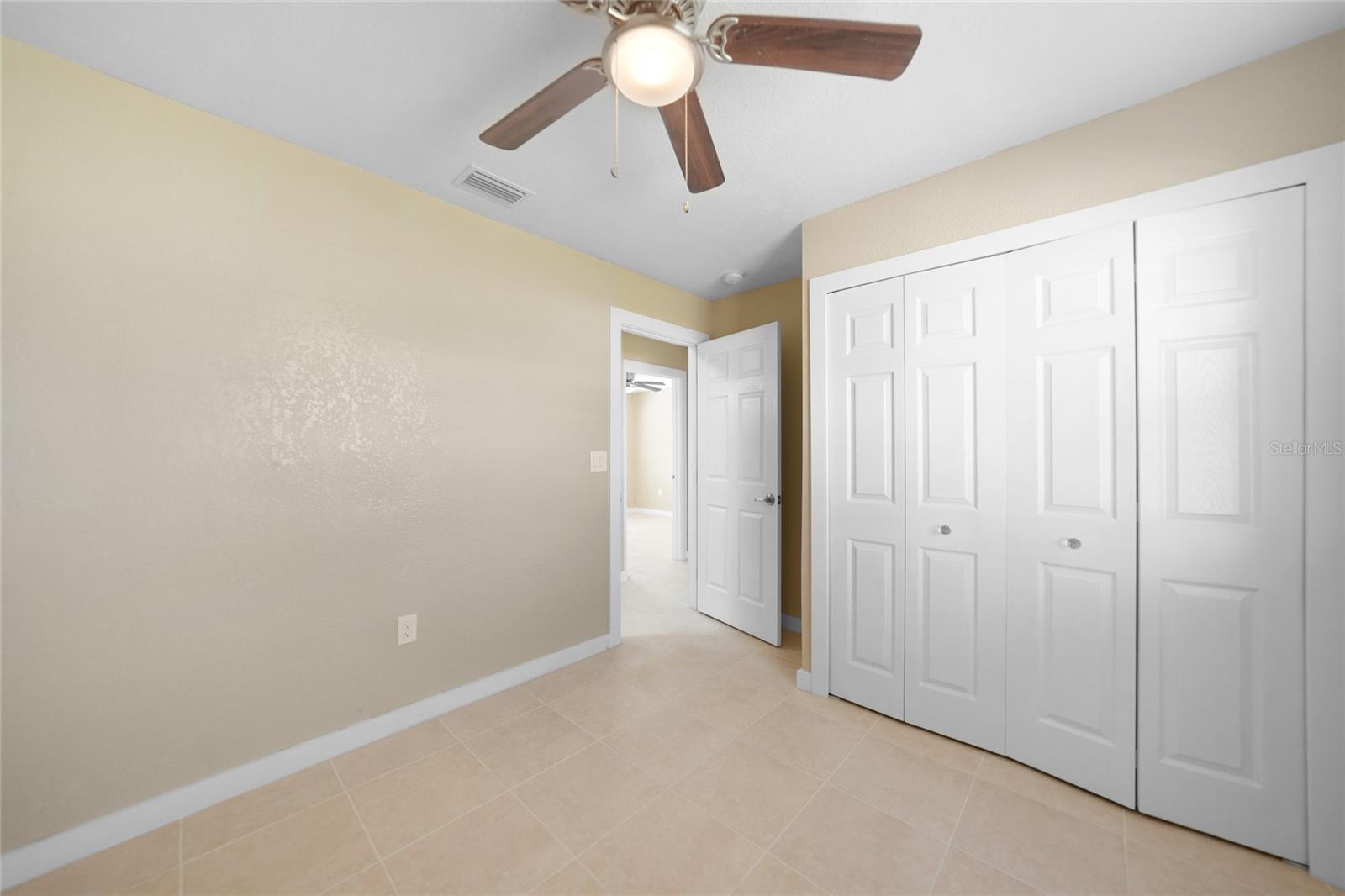 Image 16 of 21 For 511 Corto Andra Street