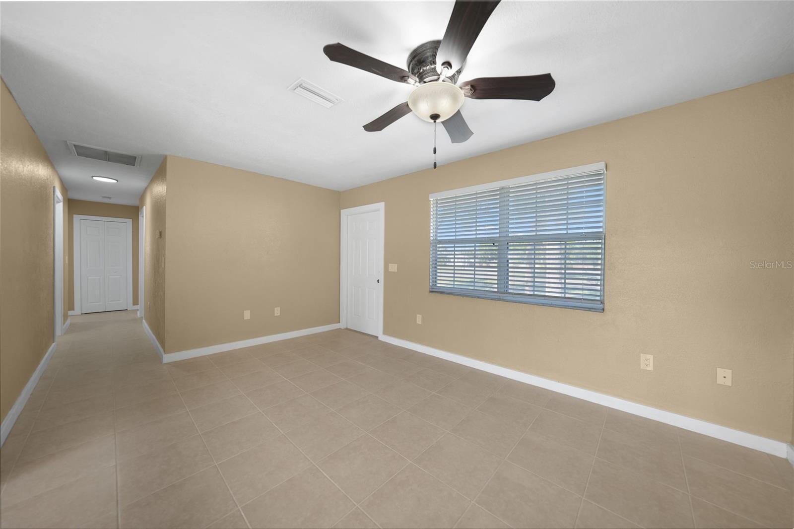 Image 3 of 21 For 511 Corto Andra Street