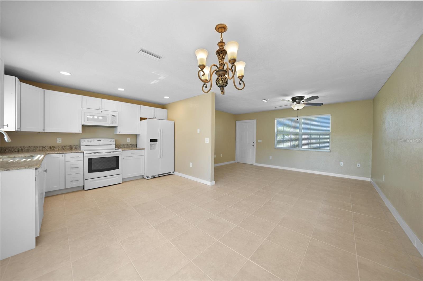 Image 4 of 21 For 511 Corto Andra Street