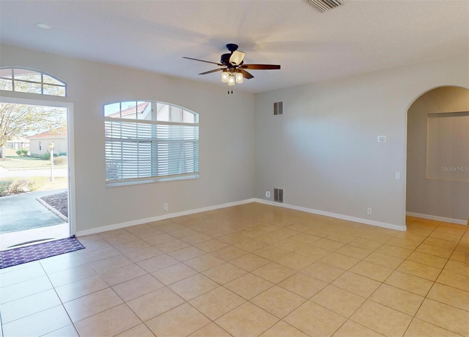 Image 4 of 45 For 3097 Royal Palm Drive