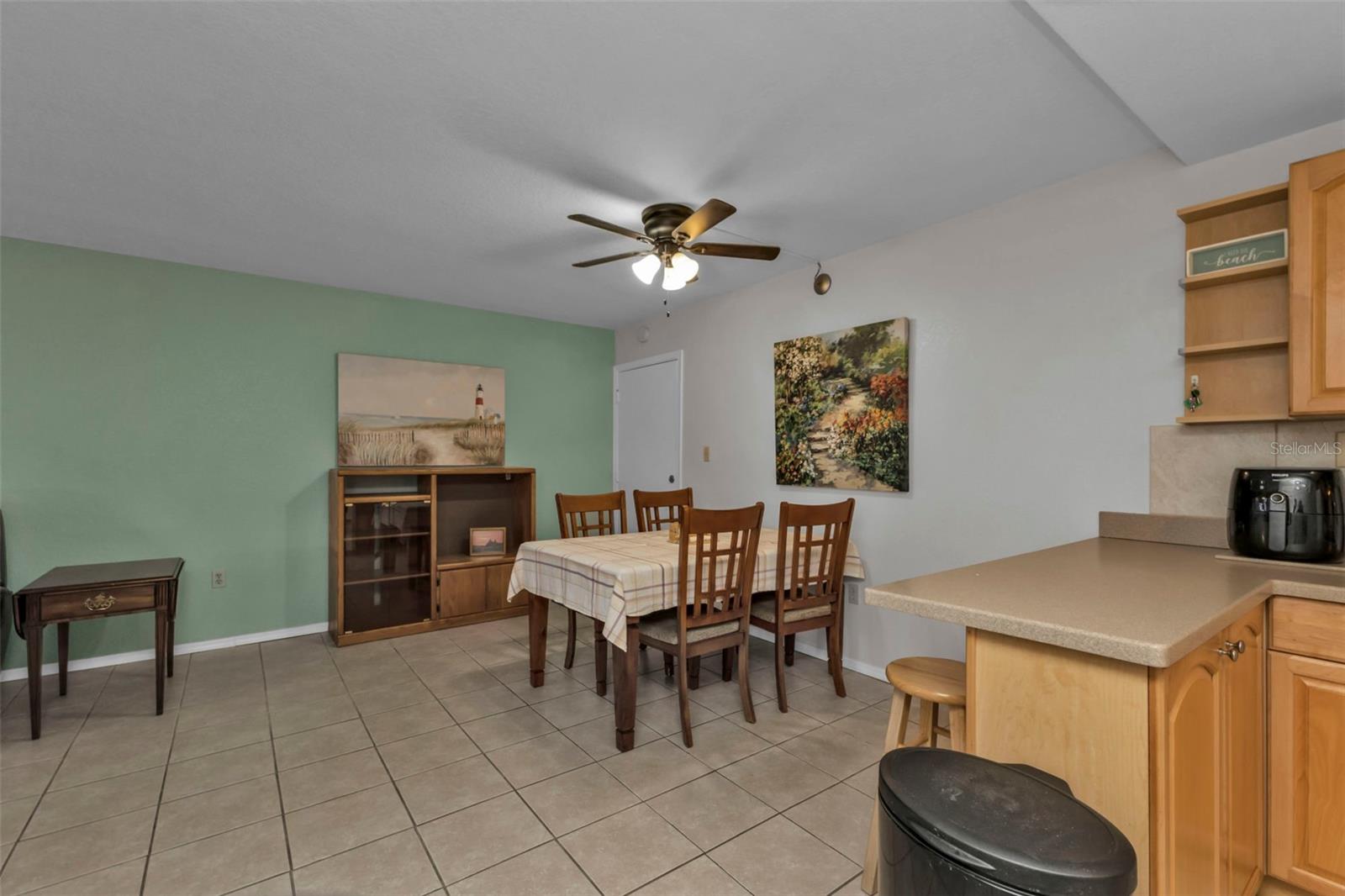 Image 11 of 44 For 21320 Brinson Avenue 117