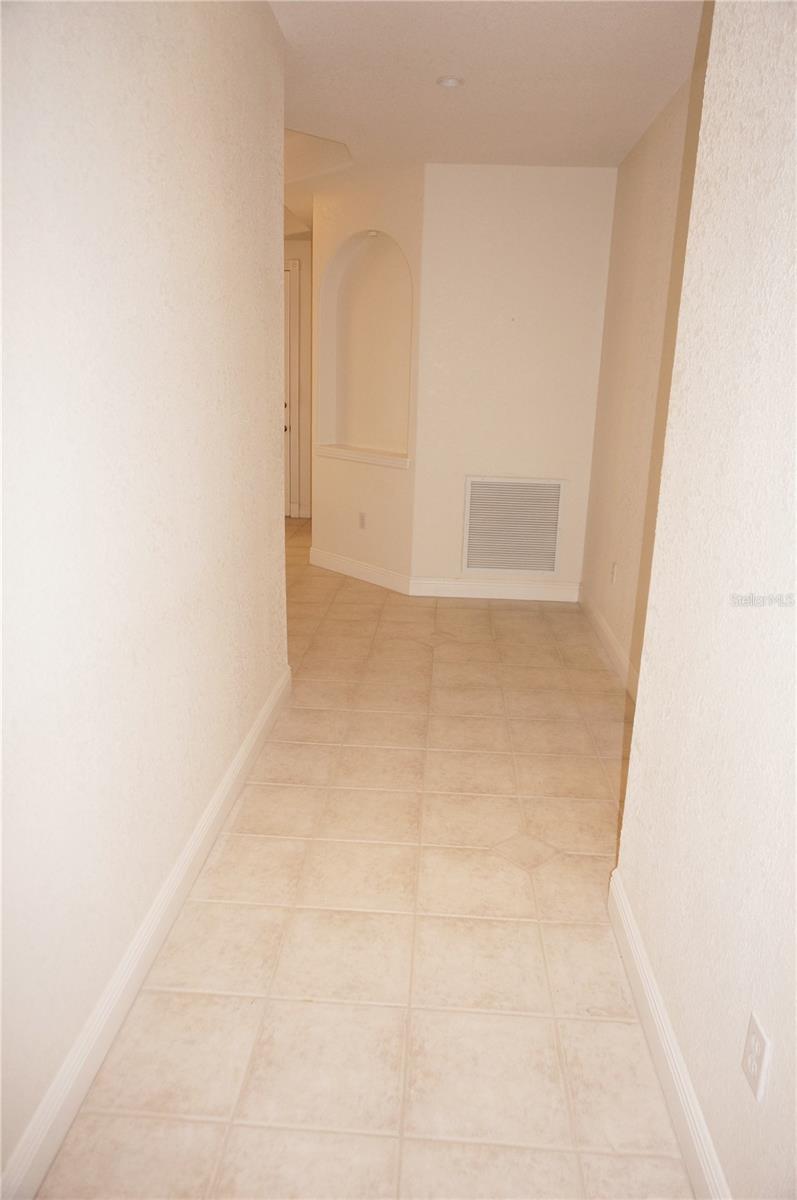 Image 3 of 64 For 2630 Tarpon Cove Drive 211