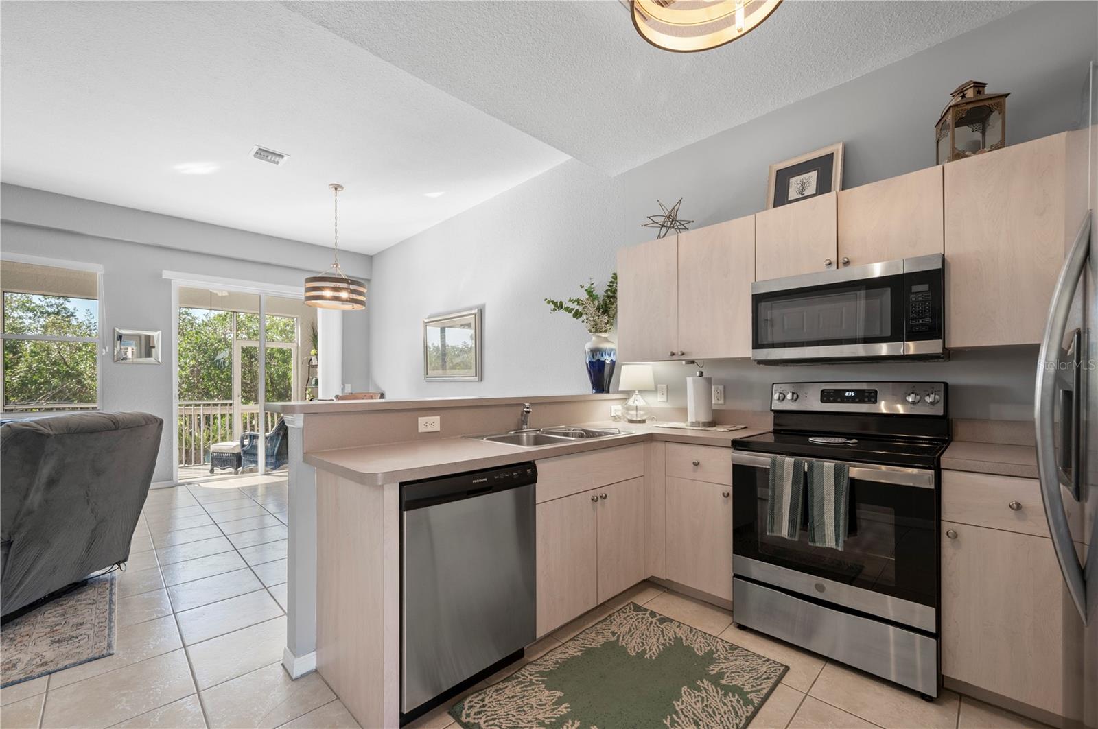 Image 17 of 51 For 3181 Matecumbe Key Road 11