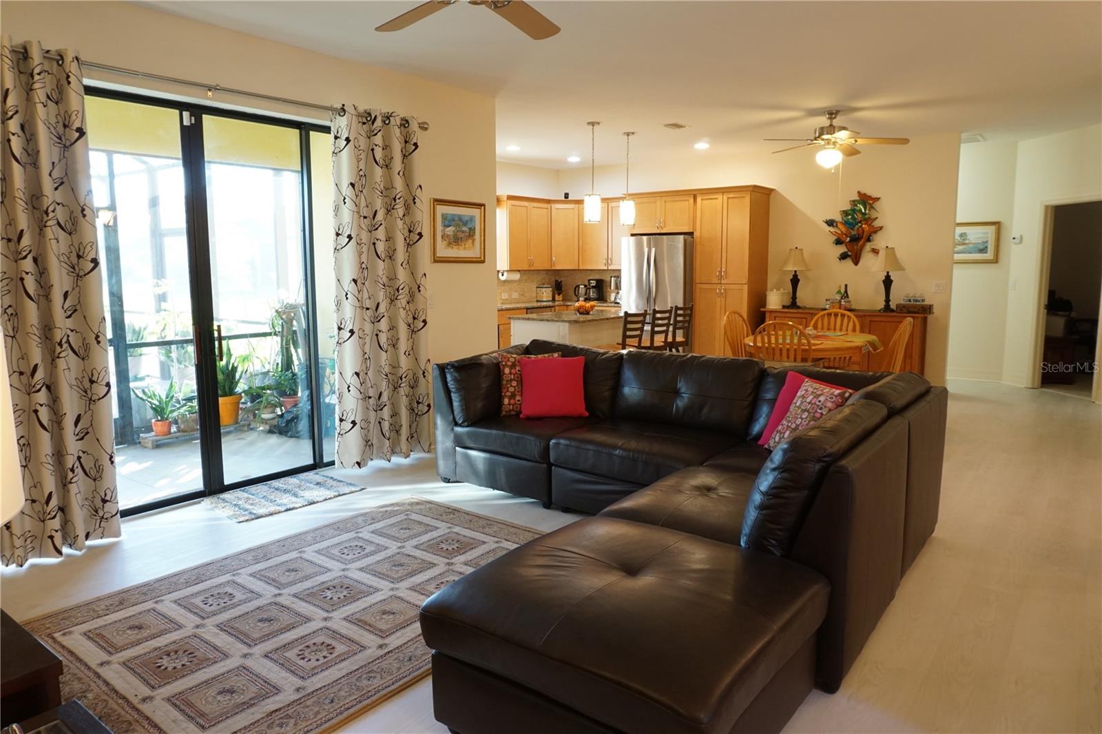 Image 6 of 54 For 25115 Esmeralda Court