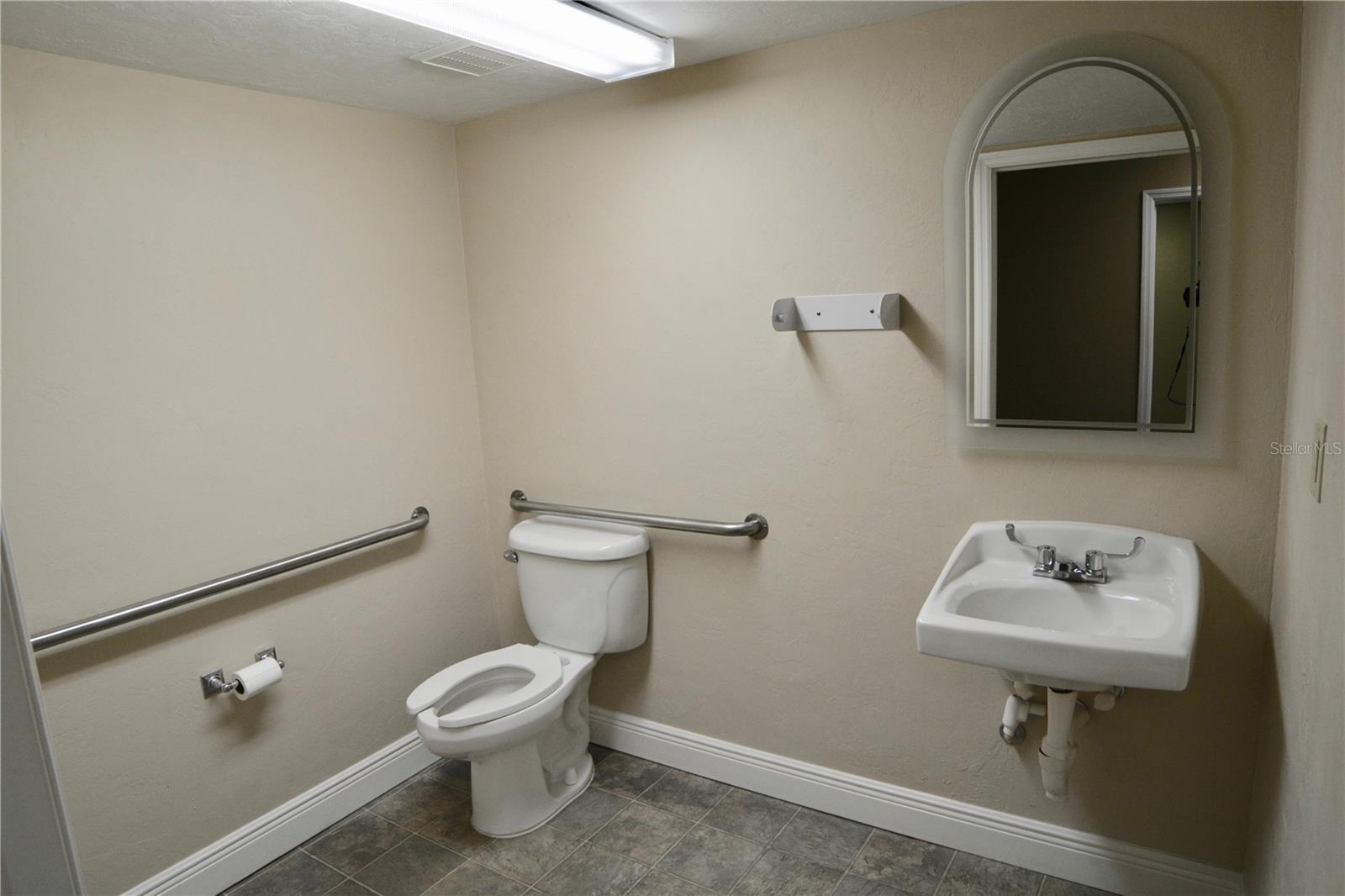 Image 19 of 31 For 2496 Caring Way B