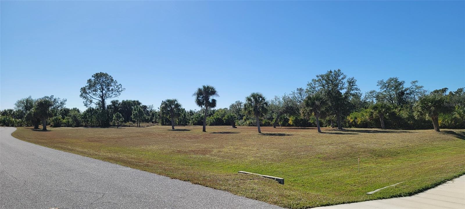 Image 10 of 21 For 7847 Pinedale Drive