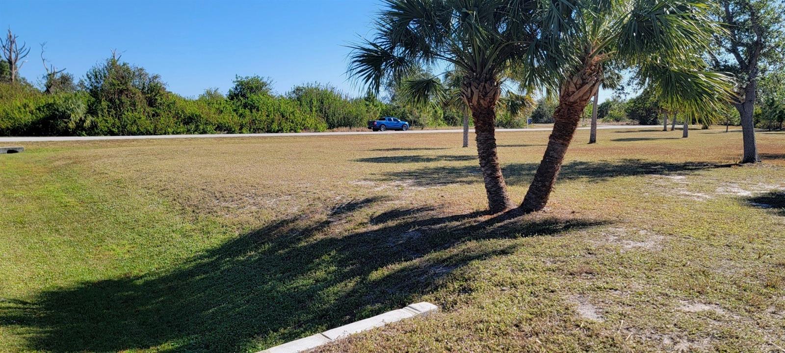 Image 17 of 21 For 7847 Pinedale Drive