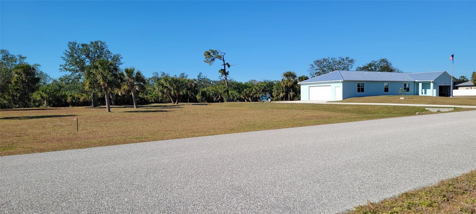 Image 9 of 21 For 7847 Pinedale Drive