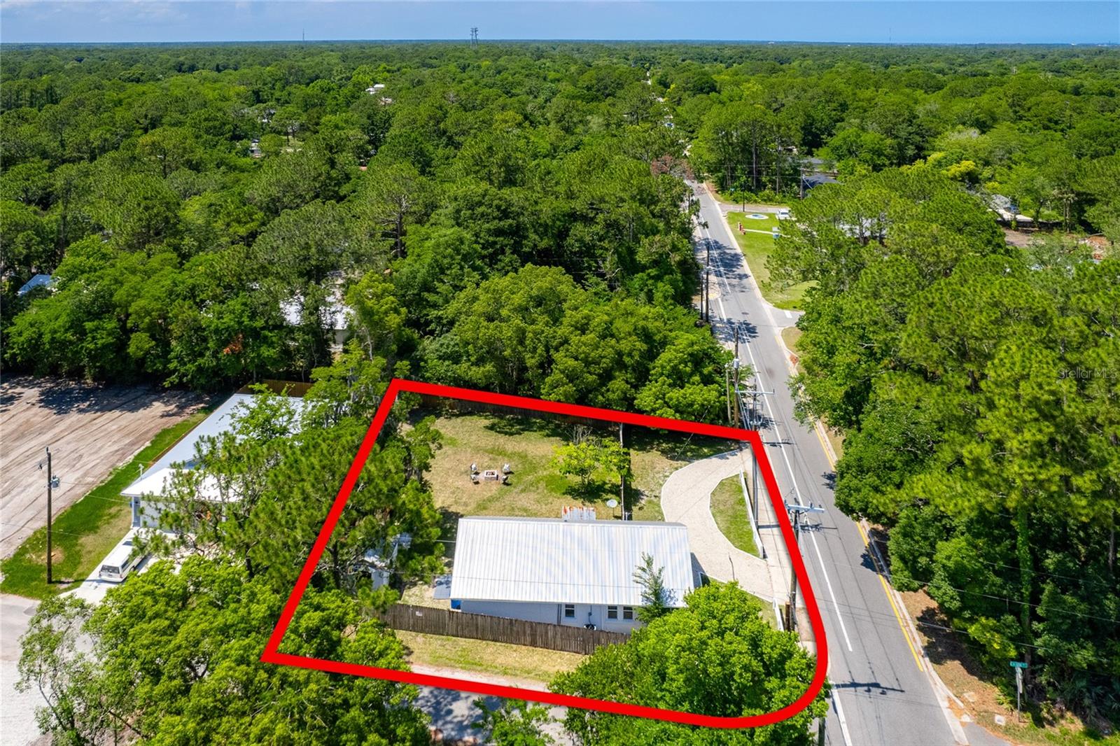 Image 4 of 49 For 925 Saint Johns Street