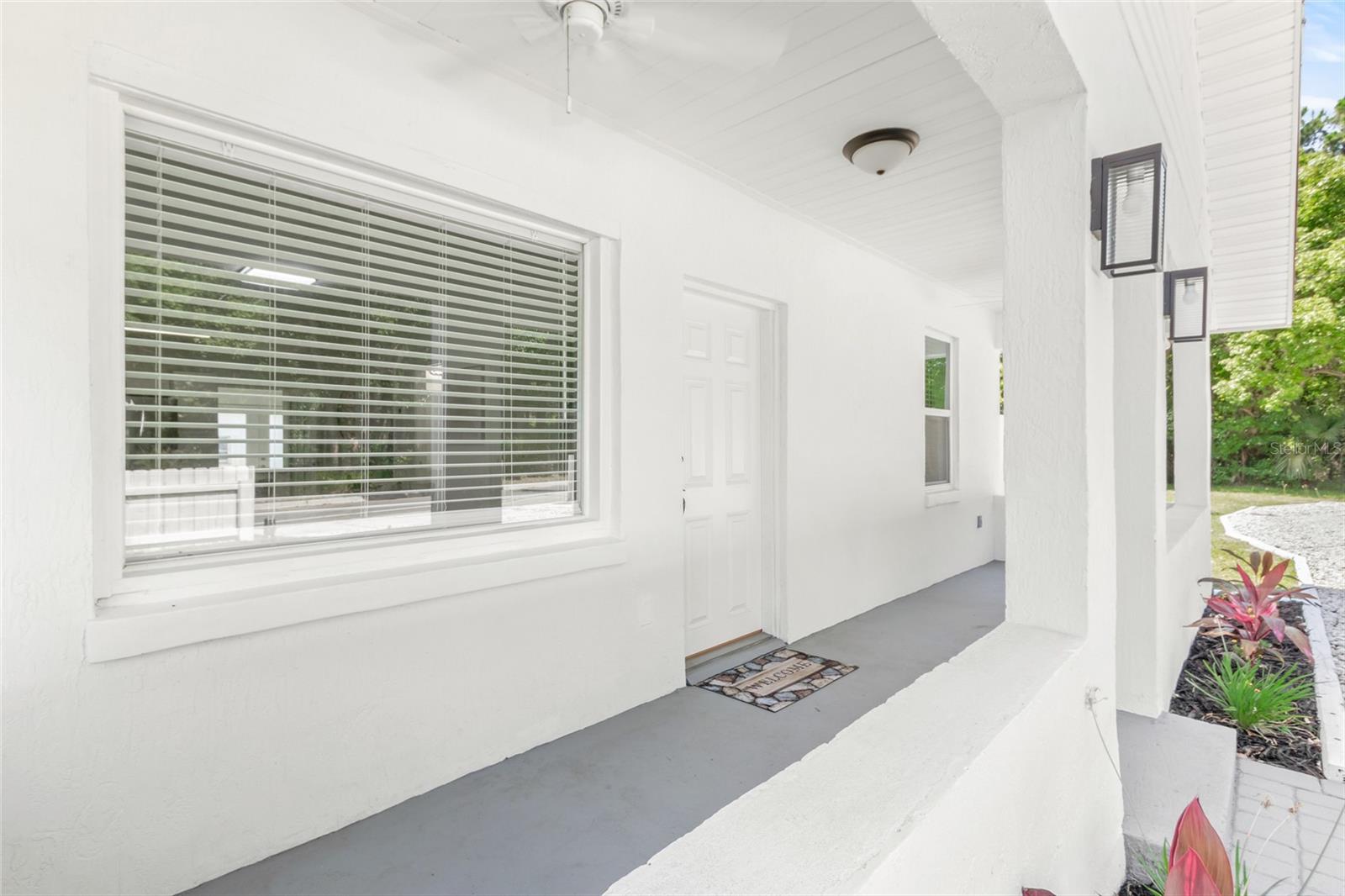 Image 7 of 49 For 925 Saint Johns Street