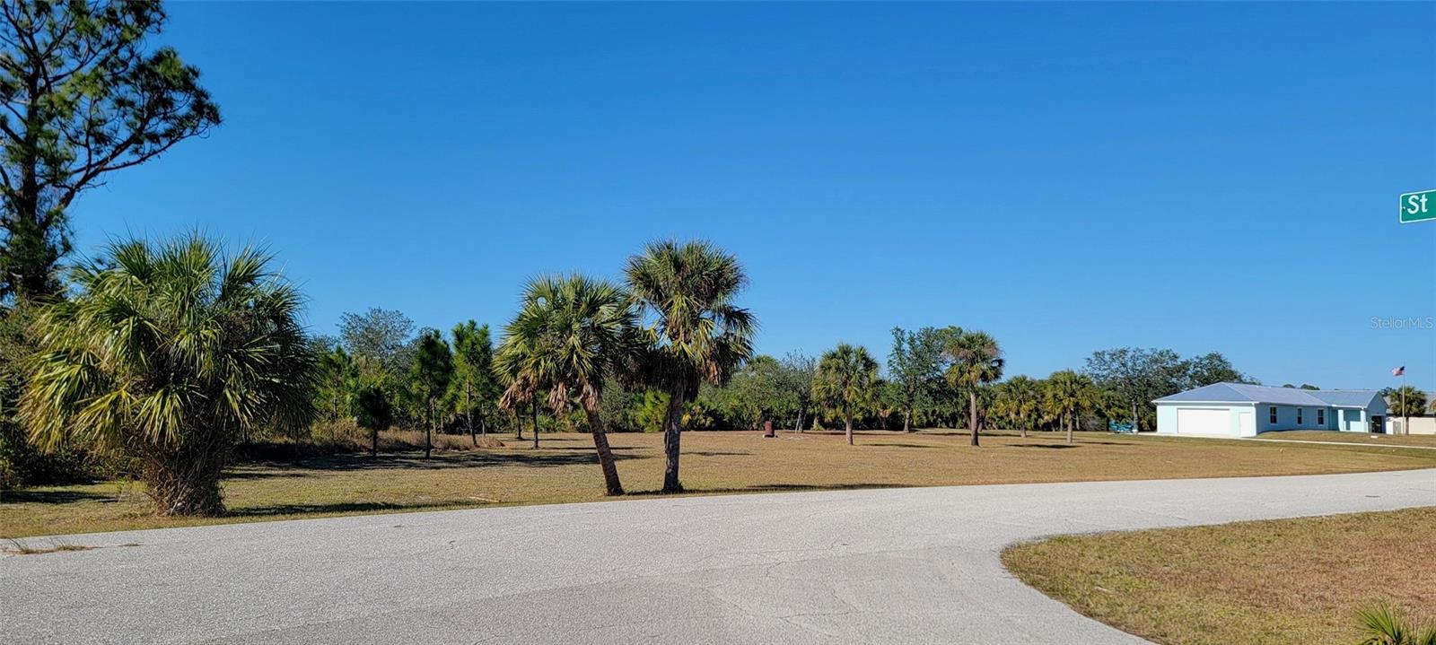 Image 19 of 20 For 7857 Pinedale Drive