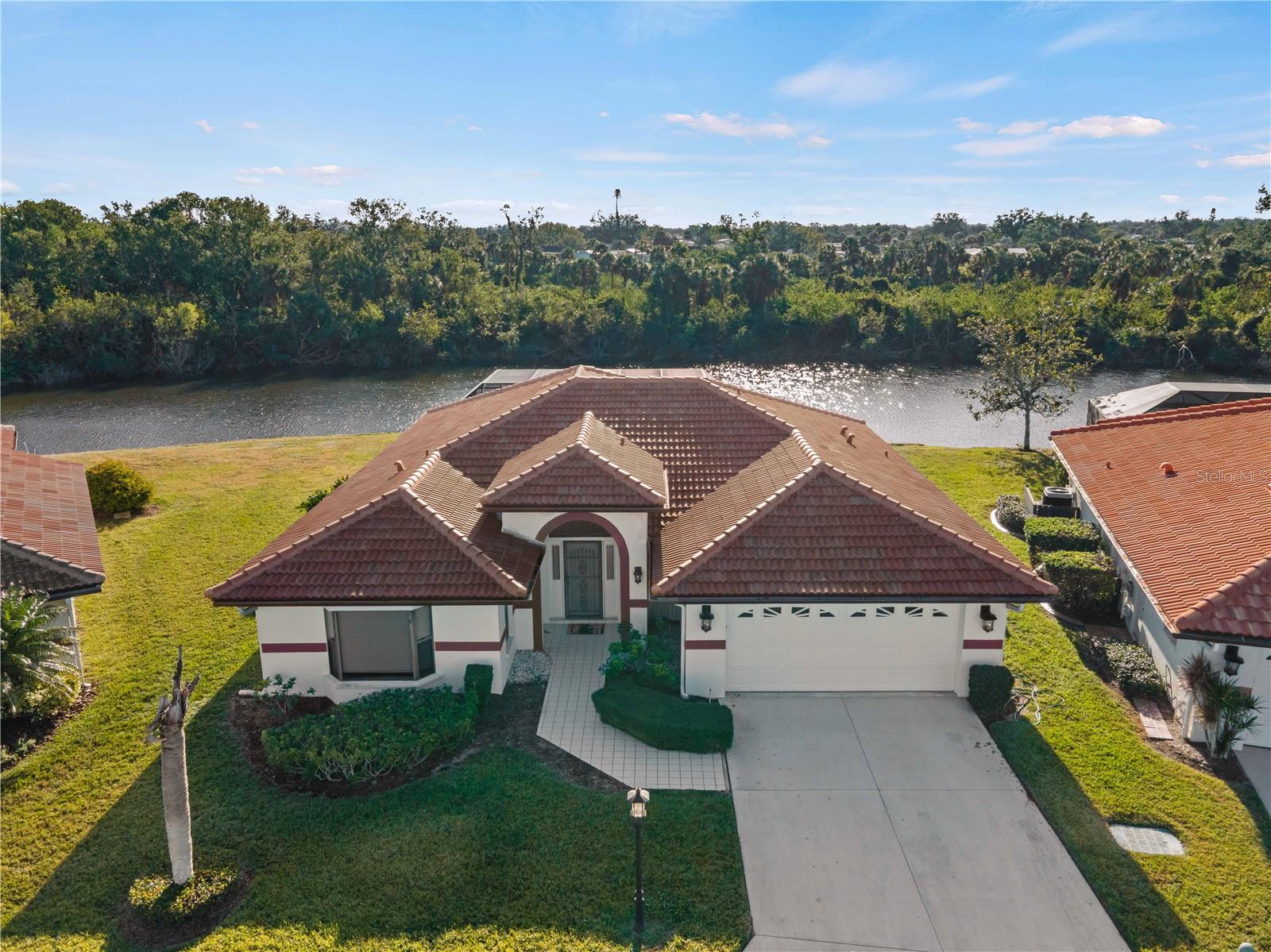 Details for 1946 Cove Pointe Drive, VENICE, FL 34293