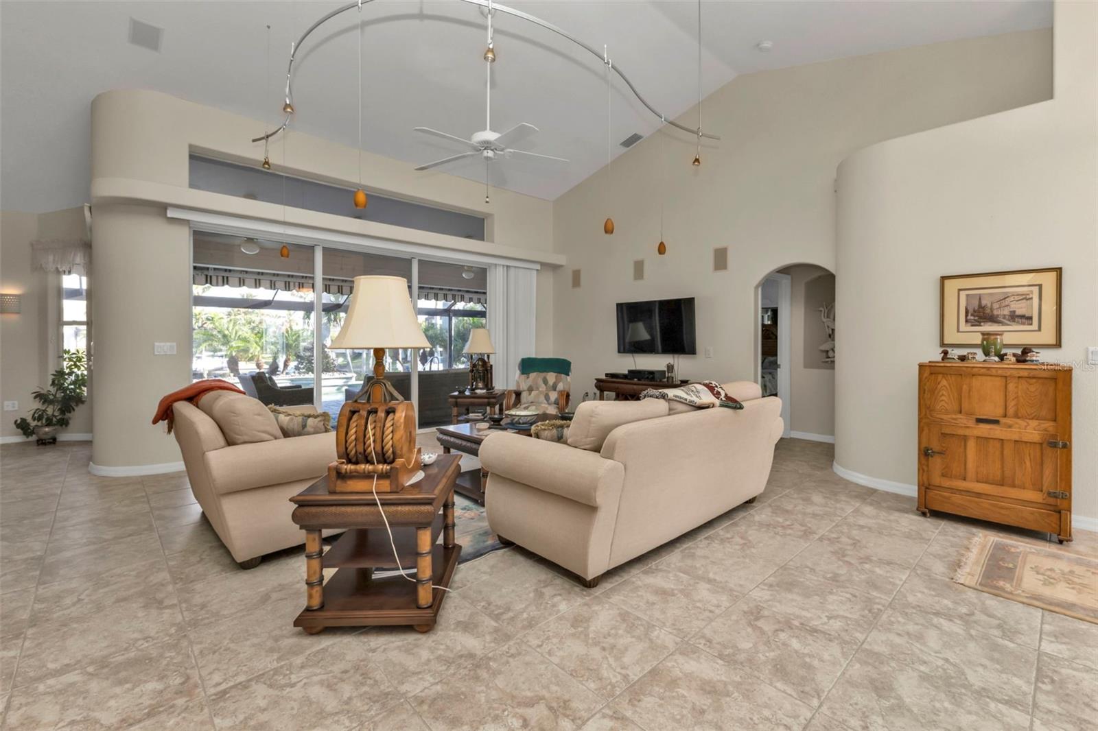 Image 5 of 41 For 3730 Whippoorwill Boulevard