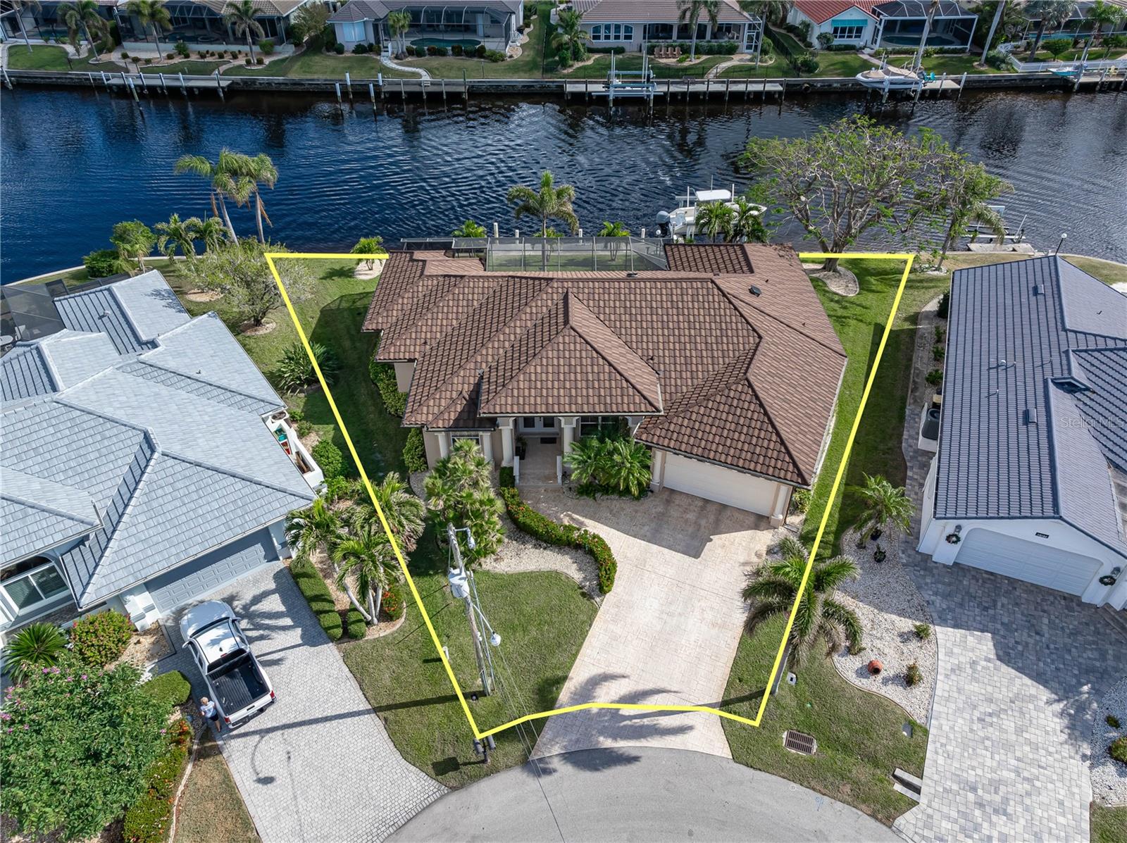 Image 12 of 57 For 500 Andora Drive