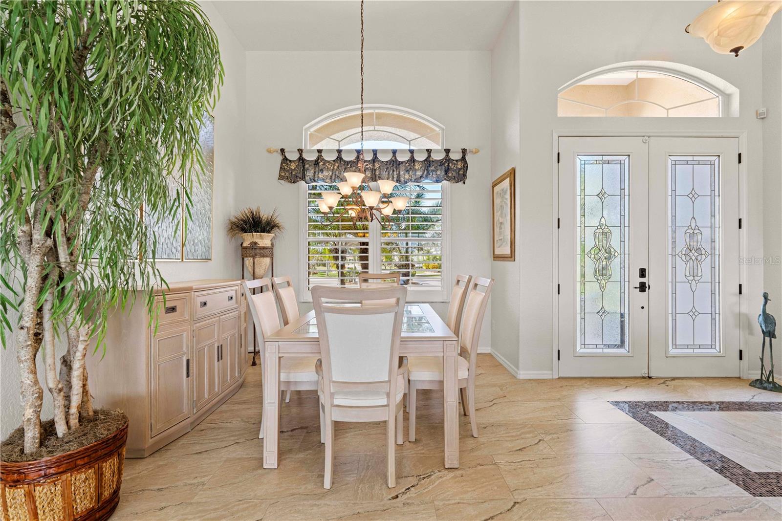 Image 16 of 57 For 500 Andora Drive