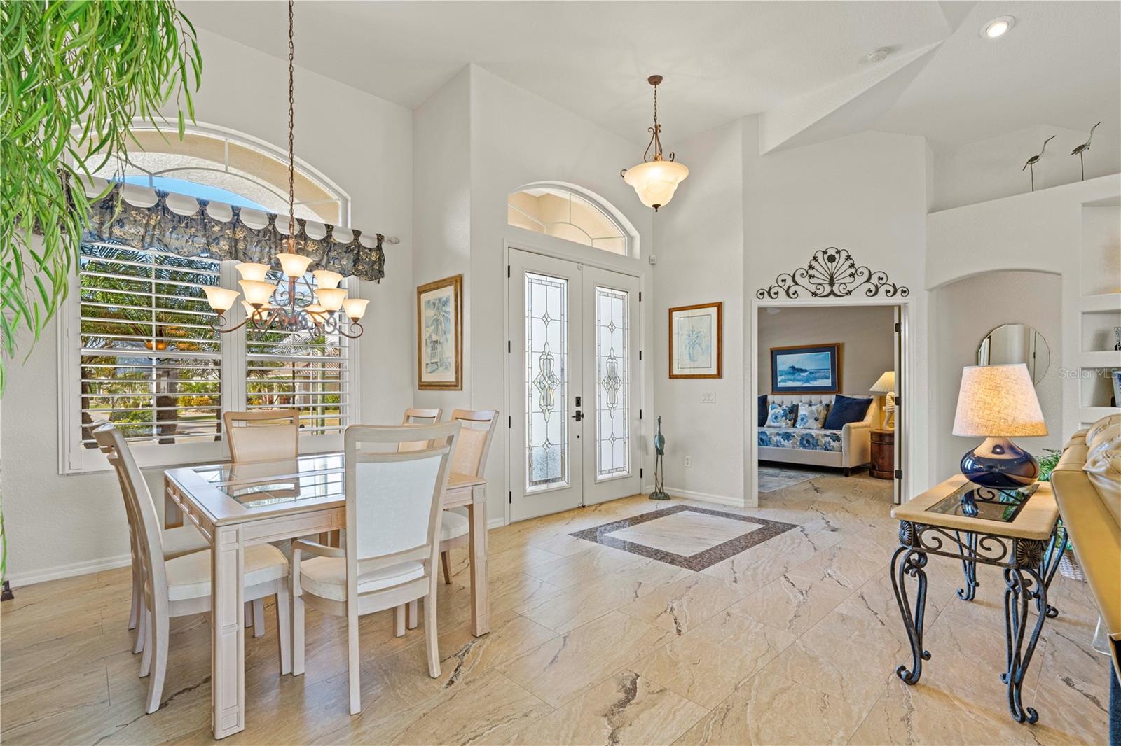 Image 17 of 57 For 500 Andora Drive