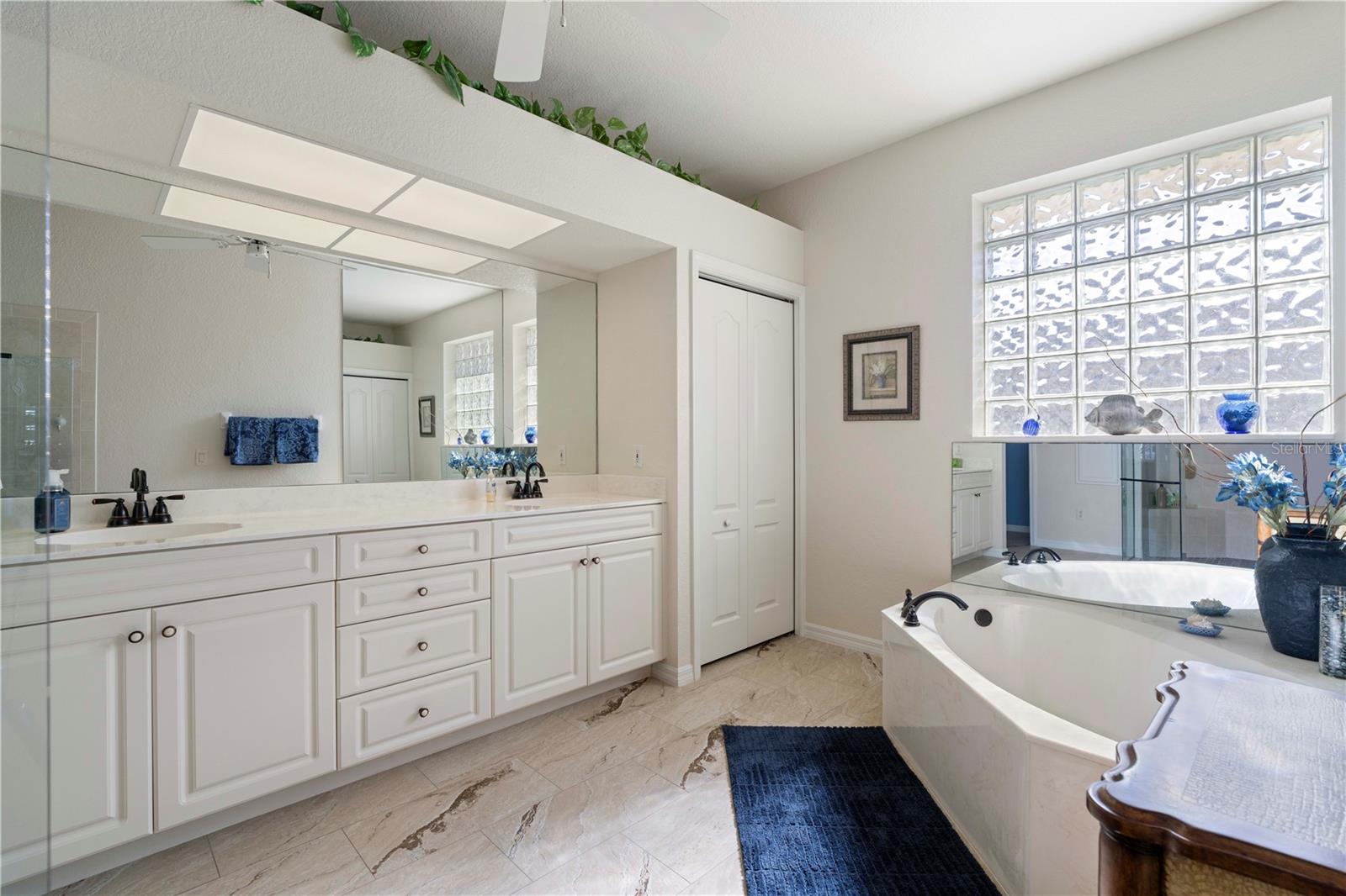 Image 30 of 57 For 500 Andora Drive