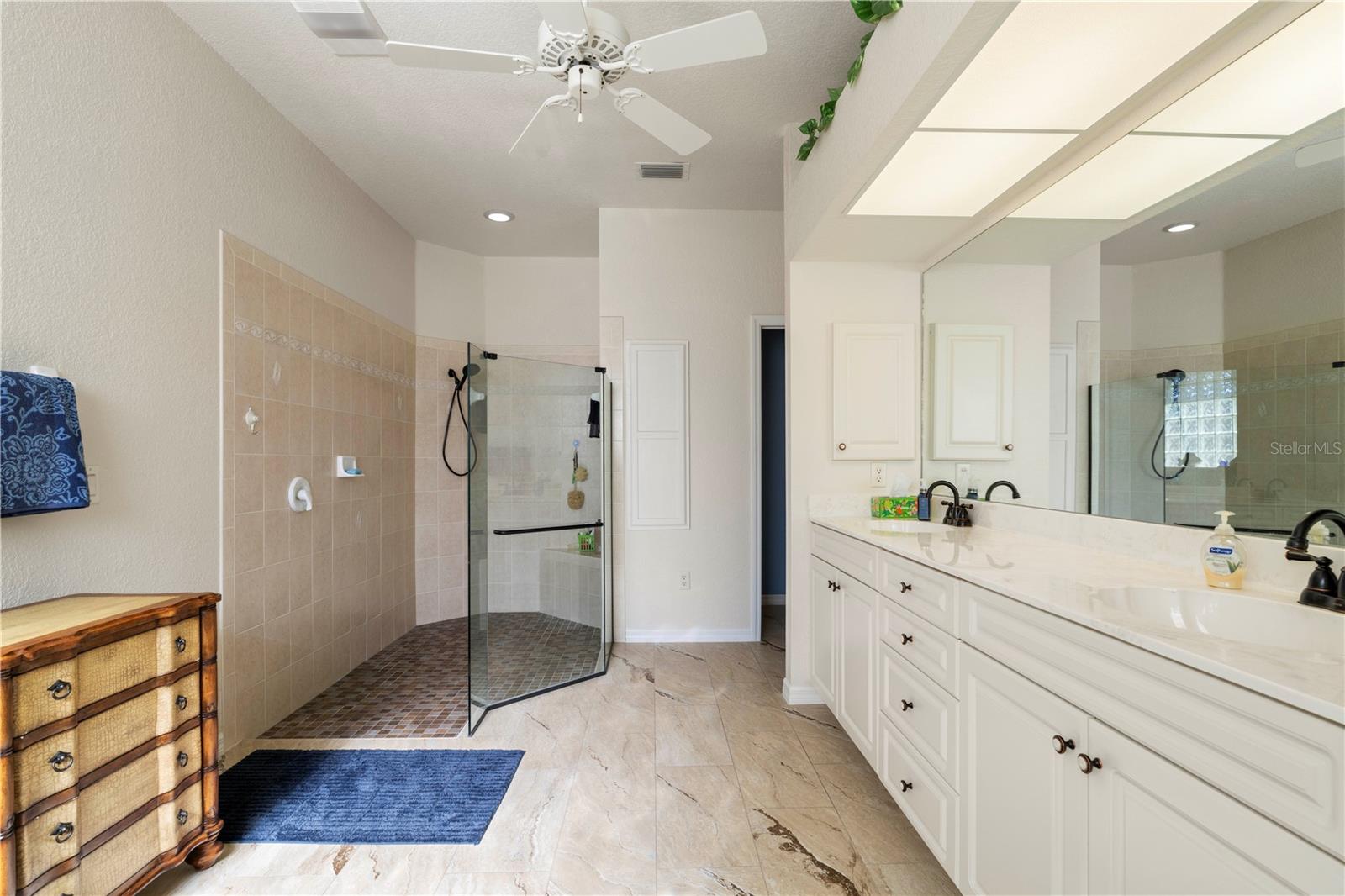 Image 31 of 57 For 500 Andora Drive