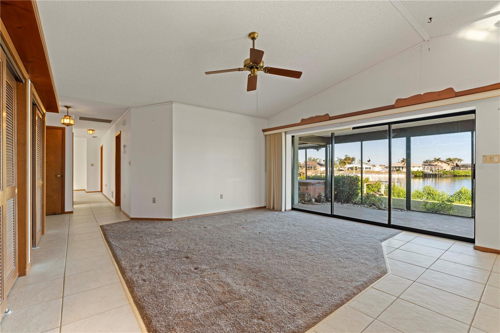 Image 19 of 55 For 117 Tarpon Boulevard Nw