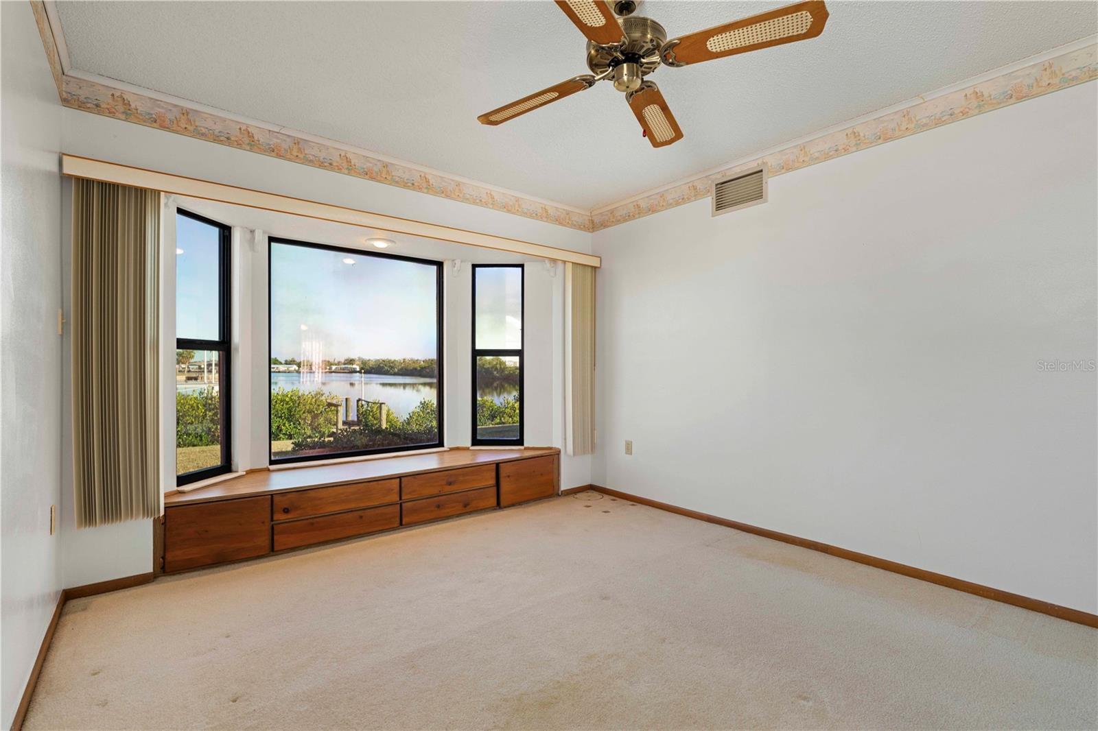 Image 39 of 55 For 117 Tarpon Boulevard Nw