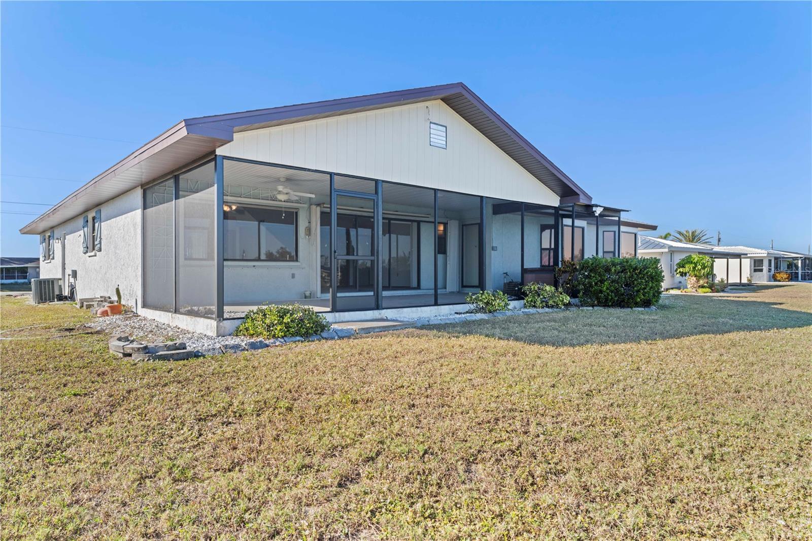 Image 44 of 55 For 117 Tarpon Boulevard Nw