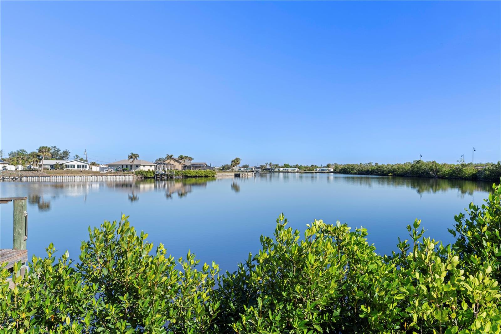 Image 48 of 55 For 117 Tarpon Boulevard Nw