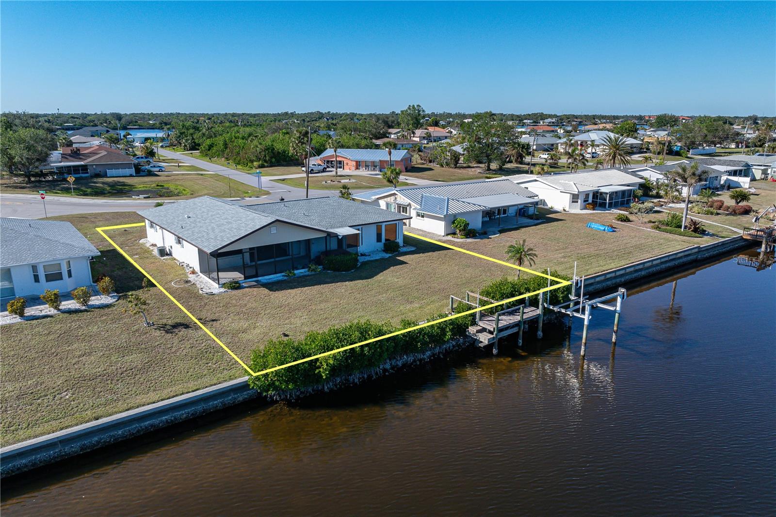 Image 53 of 55 For 117 Tarpon Boulevard Nw