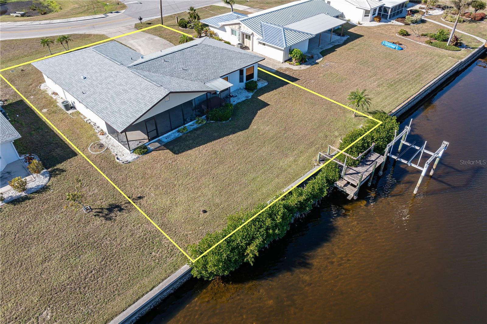Image 54 of 55 For 117 Tarpon Boulevard Nw