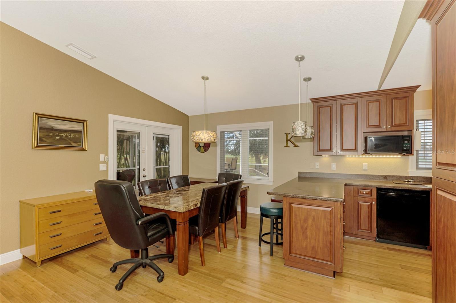 Image 15 of 55 For 24 Oakland Hills Court
