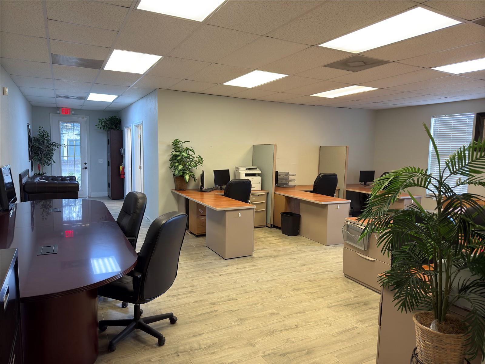 Image 11 of 15 For 17880 Toledo Blade Boulevard