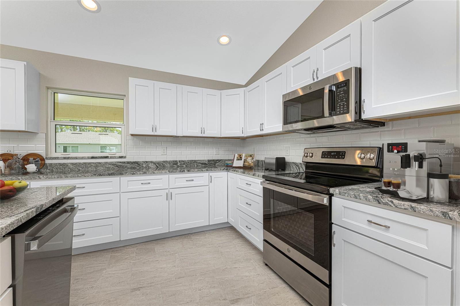 Image 12 of 39 For 5587 Price Boulevard
