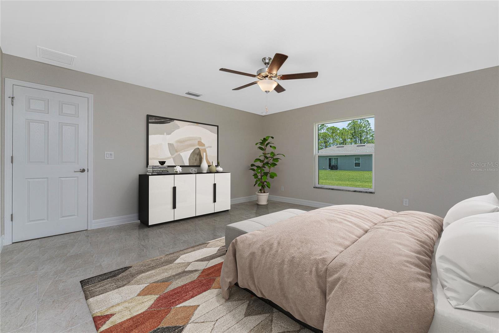 Image 18 of 39 For 5587 Price Boulevard