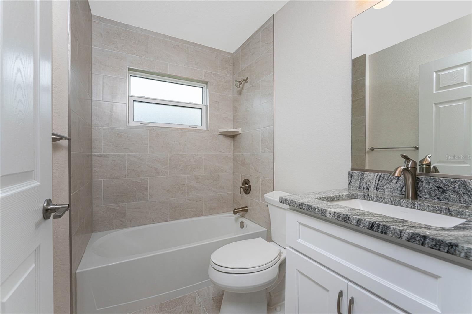 Image 26 of 39 For 5587 Price Boulevard