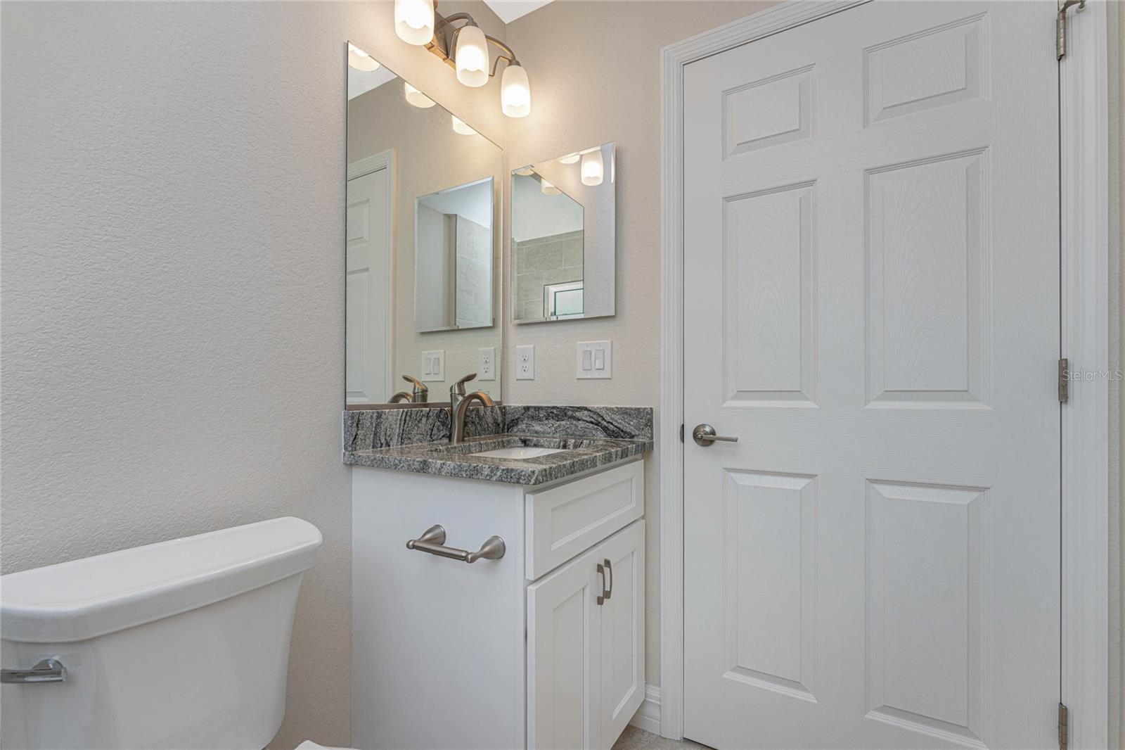 Image 28 of 39 For 5587 Price Boulevard