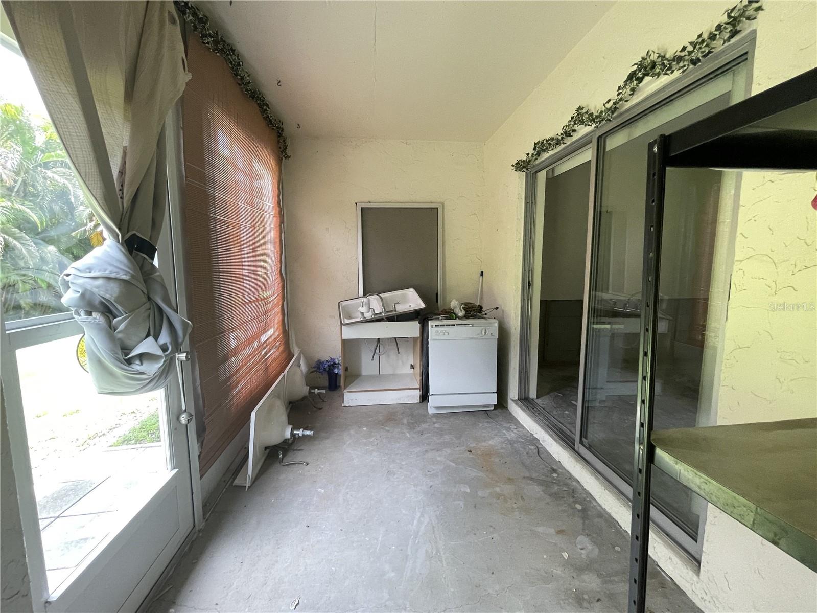 Image 48 of 75 For 22375 Edgewater Drive 151