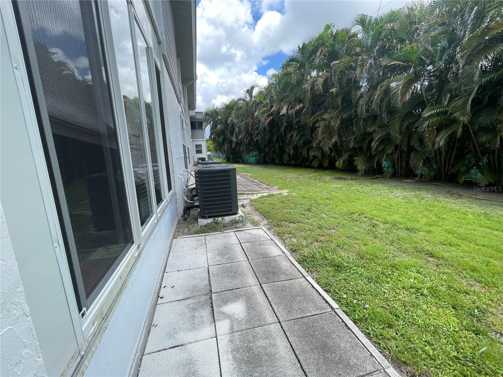 Image 51 of 75 For 22375 Edgewater Drive 151
