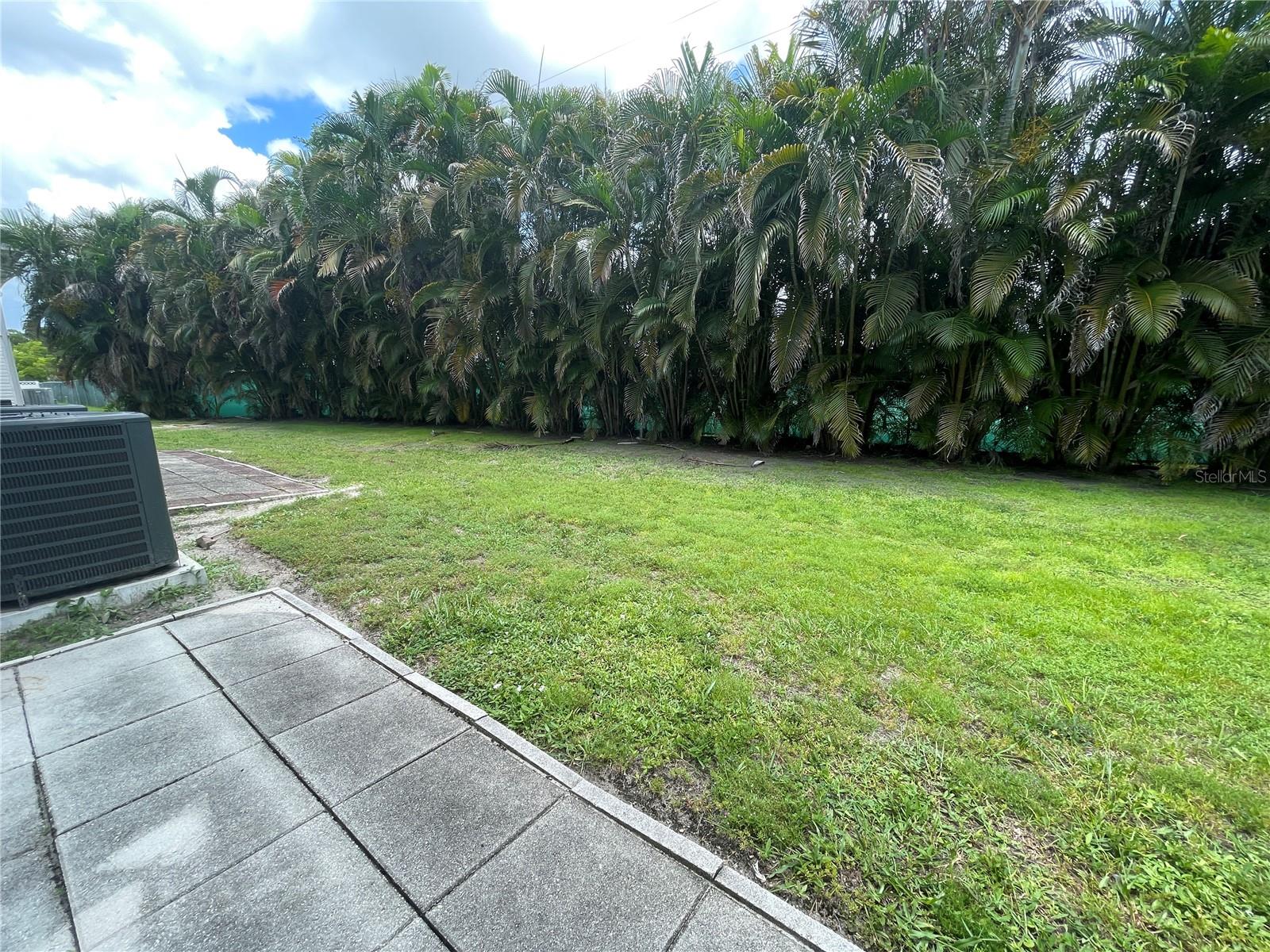 Image 52 of 75 For 22375 Edgewater Drive 151