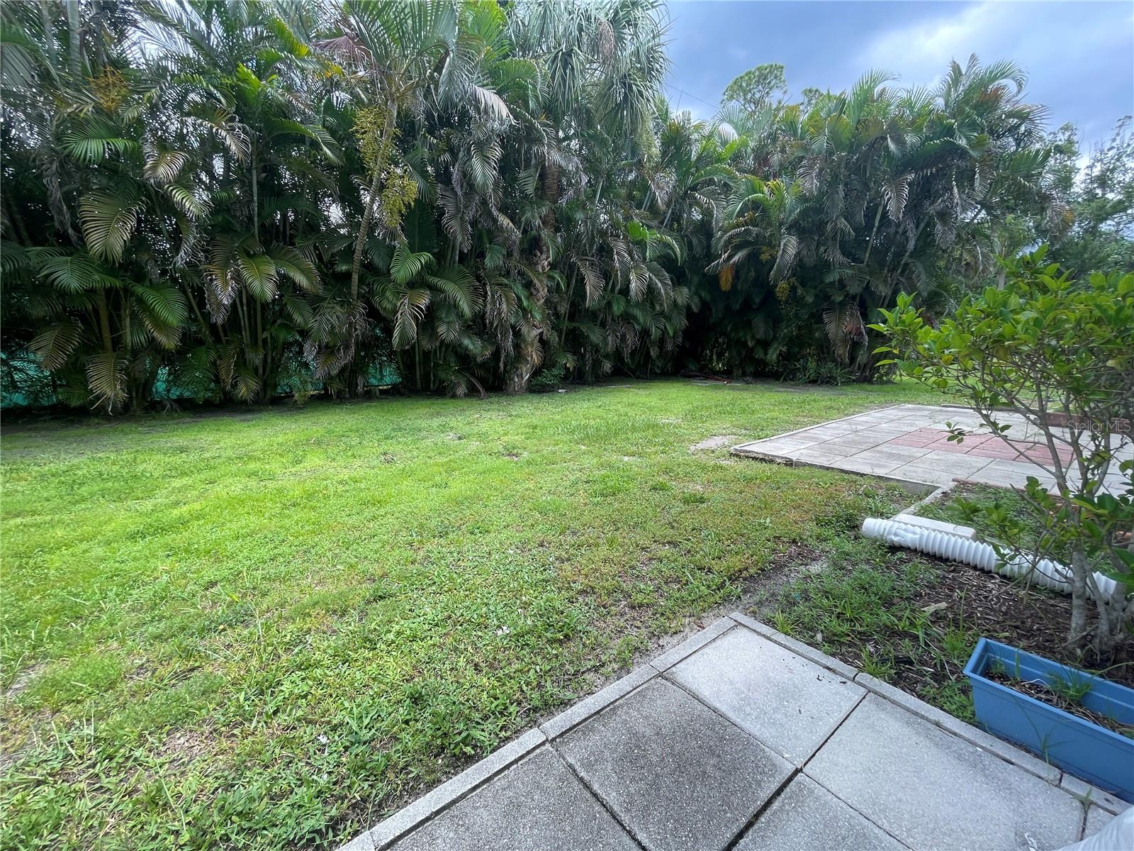 Image 54 of 75 For 22375 Edgewater Drive 151