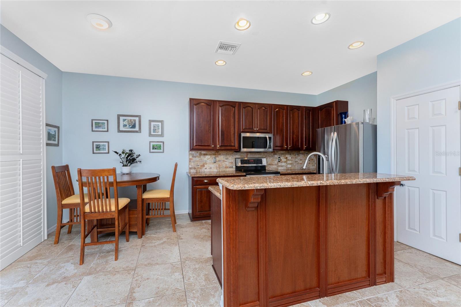 Image 12 of 45 For 24490 Wallaby Lane