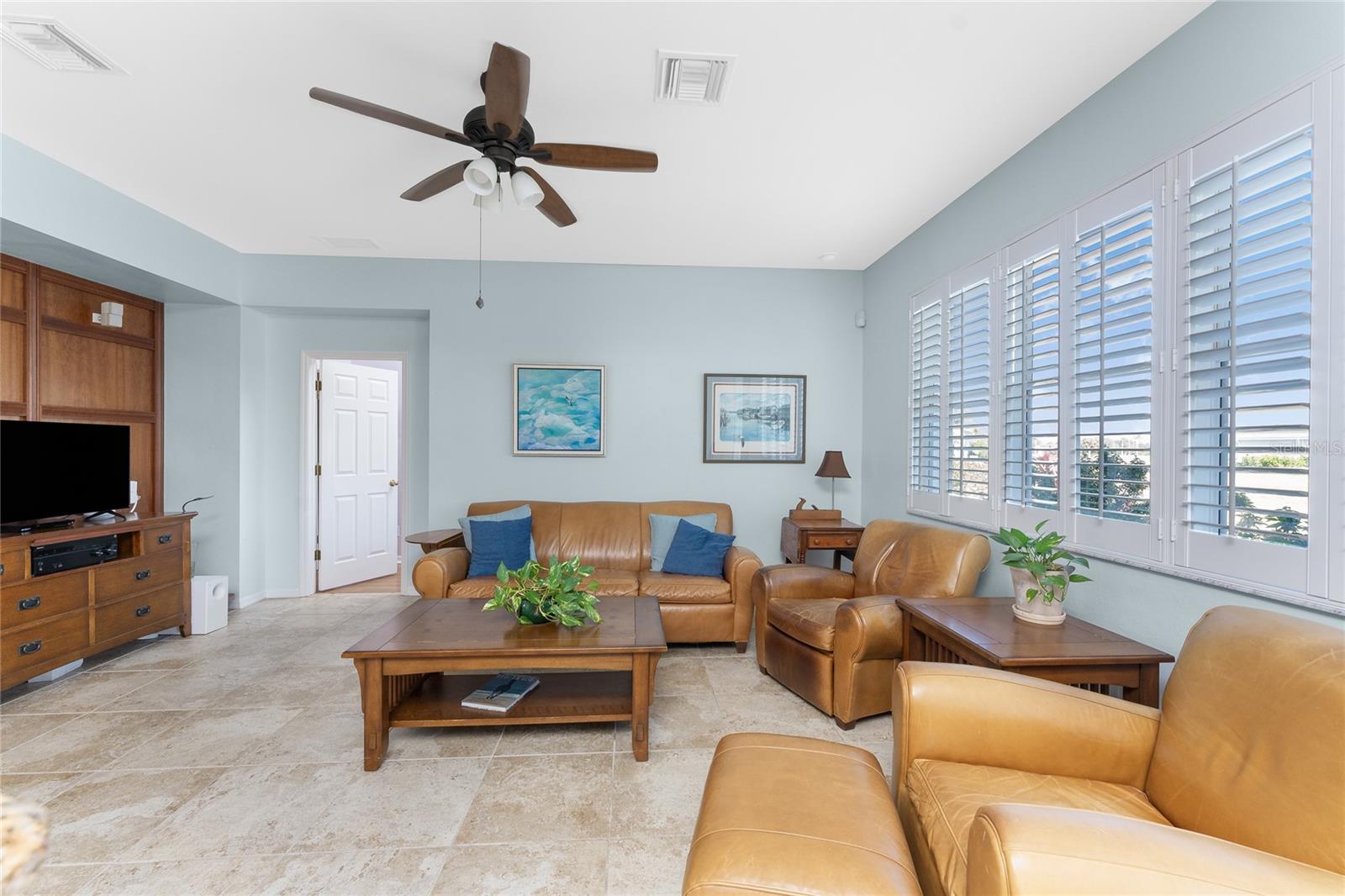 Image 18 of 45 For 24490 Wallaby Lane