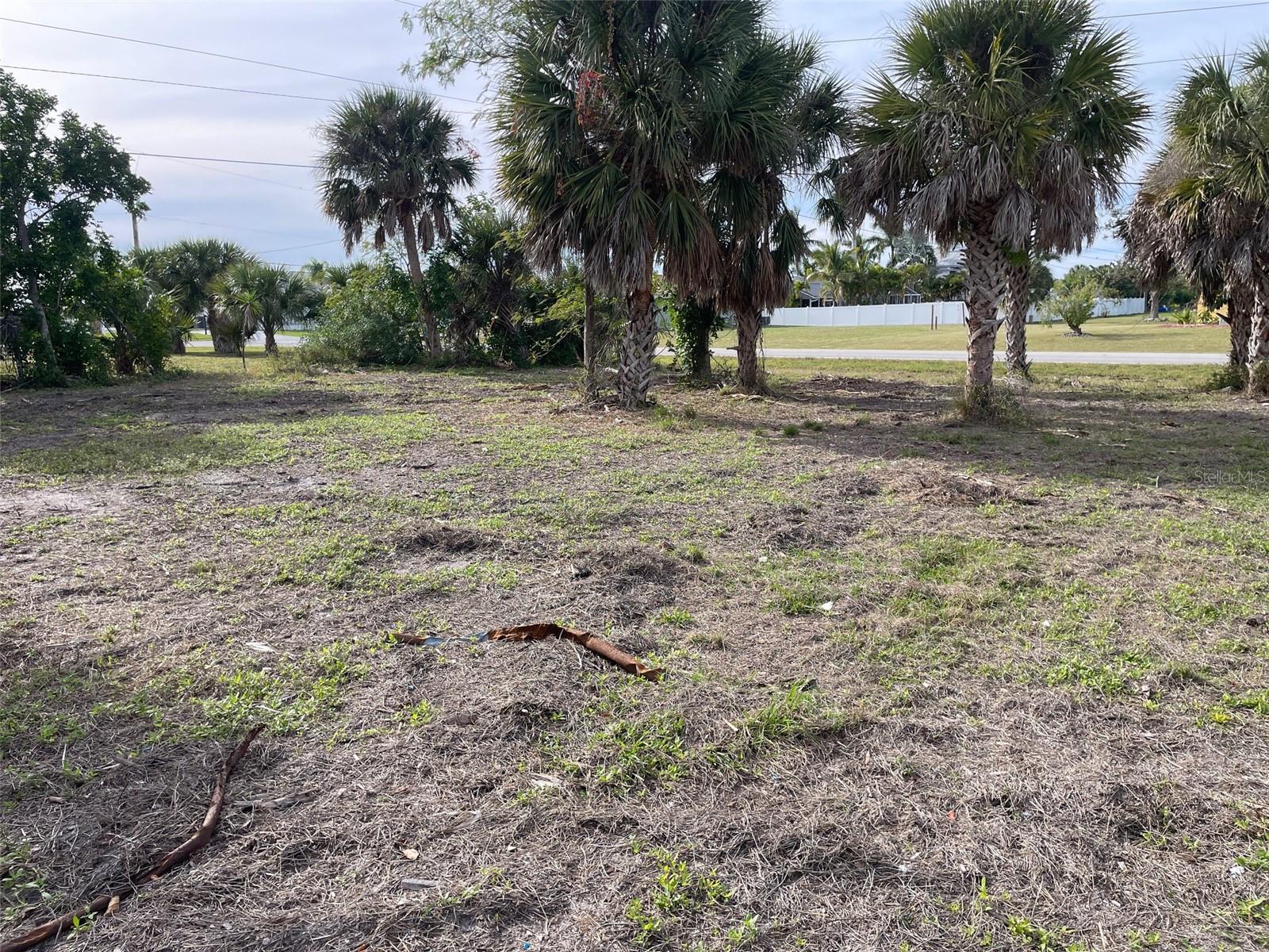 Image 6 of 6 For 4376 Flamingo Boulevard