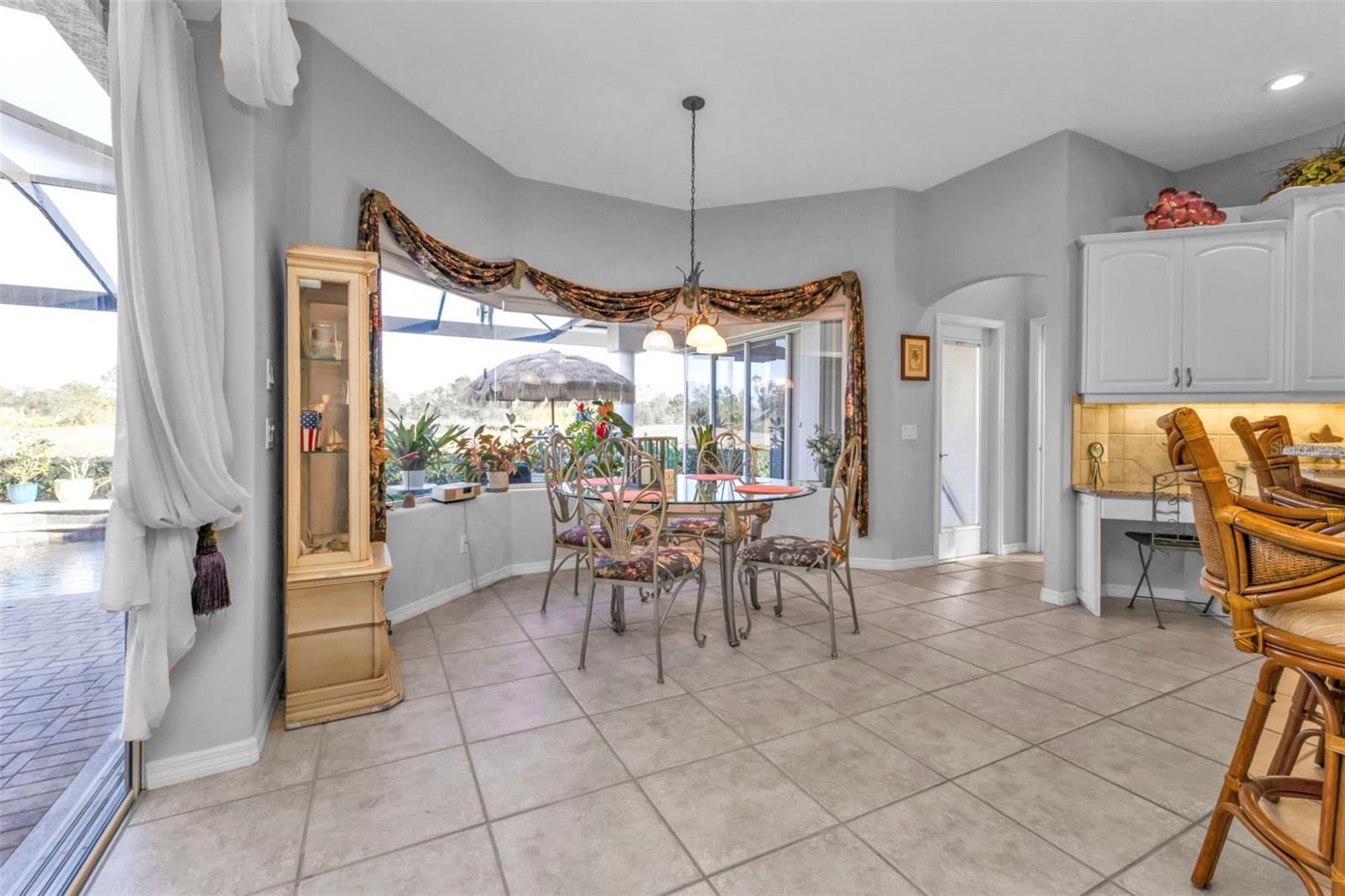 Listing photo id 13 for 2163 Silver Palm Road