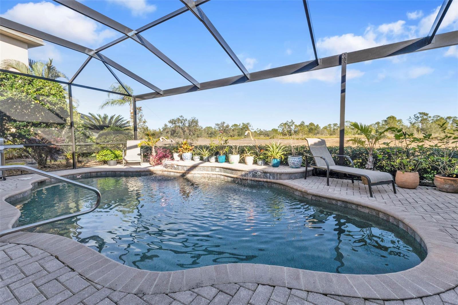 Listing photo id 37 for 2163 Silver Palm Road