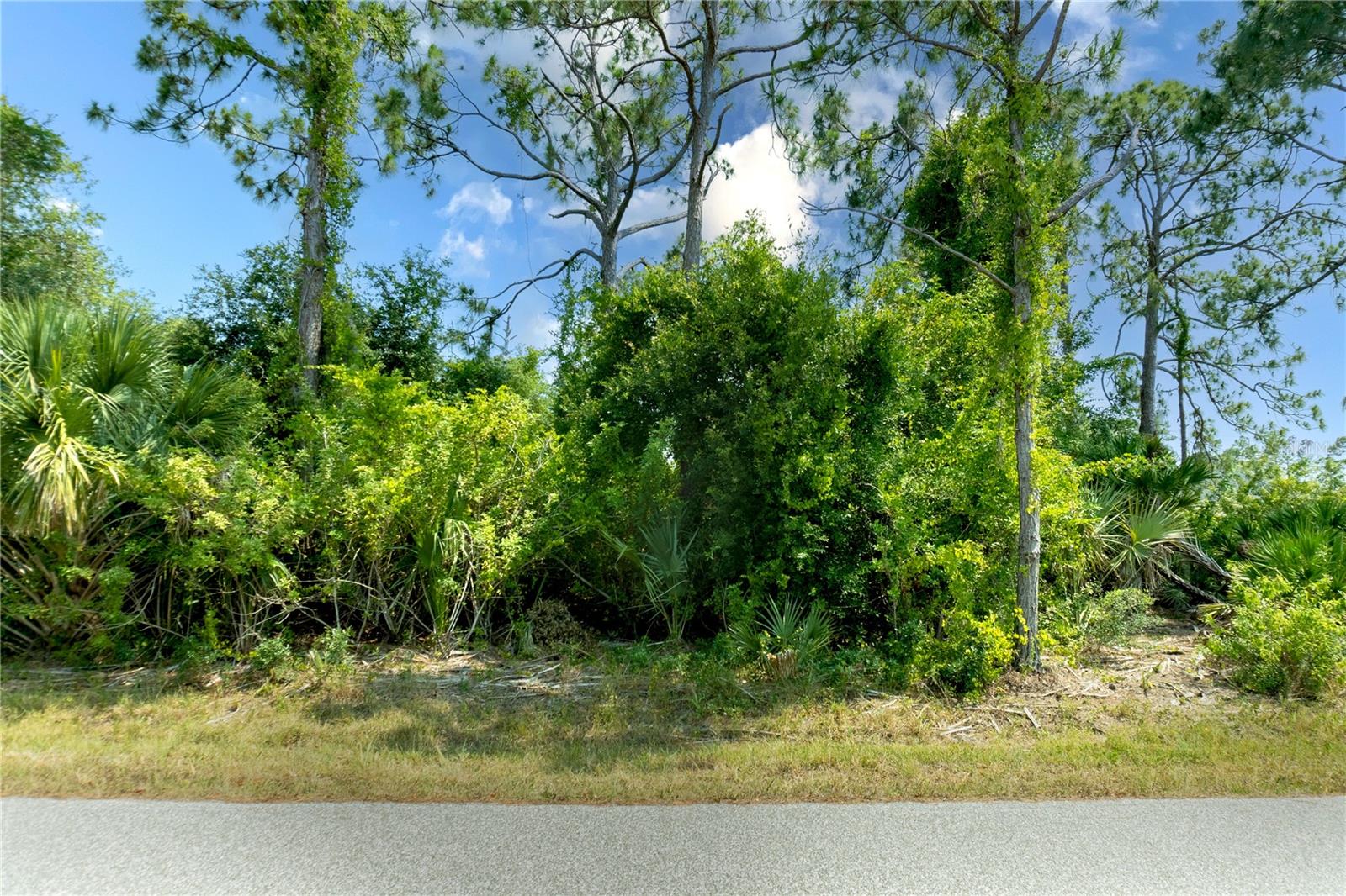 Image 9 of 23 For 18117 Bly Avenue