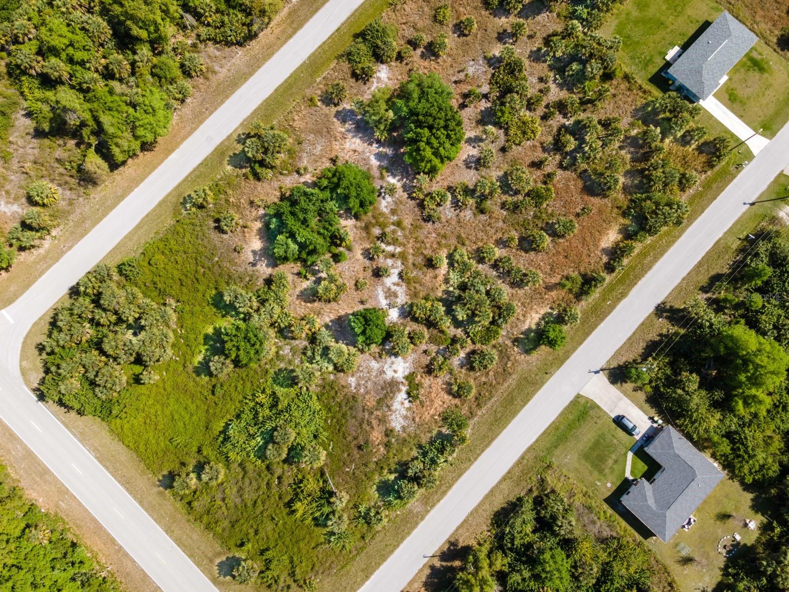 Image 15 of 21 For 19053 Sheriff Avenue