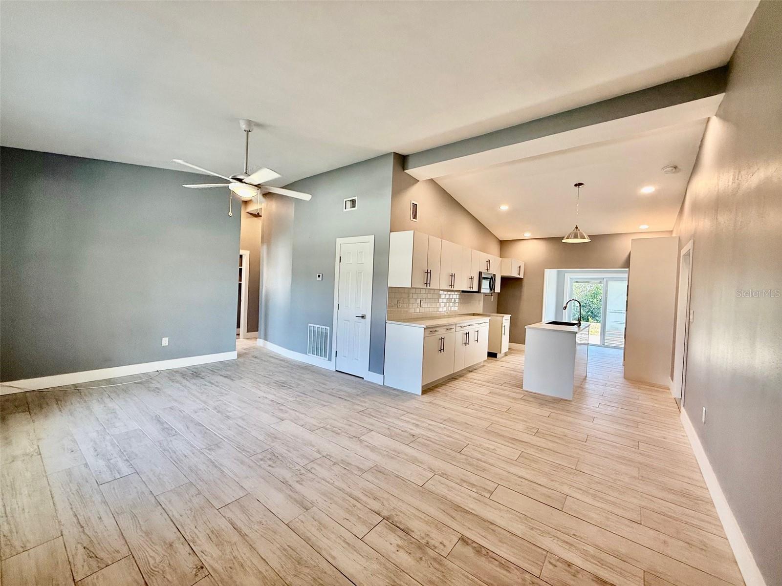 Image 5 of 43 For 3112 Magnolia Way