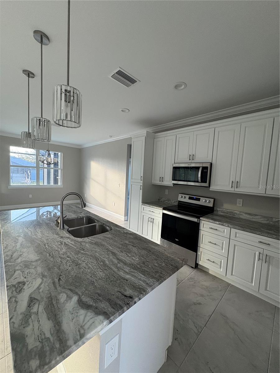 Image 9 of 21 For 350 Altoona Street Nw
