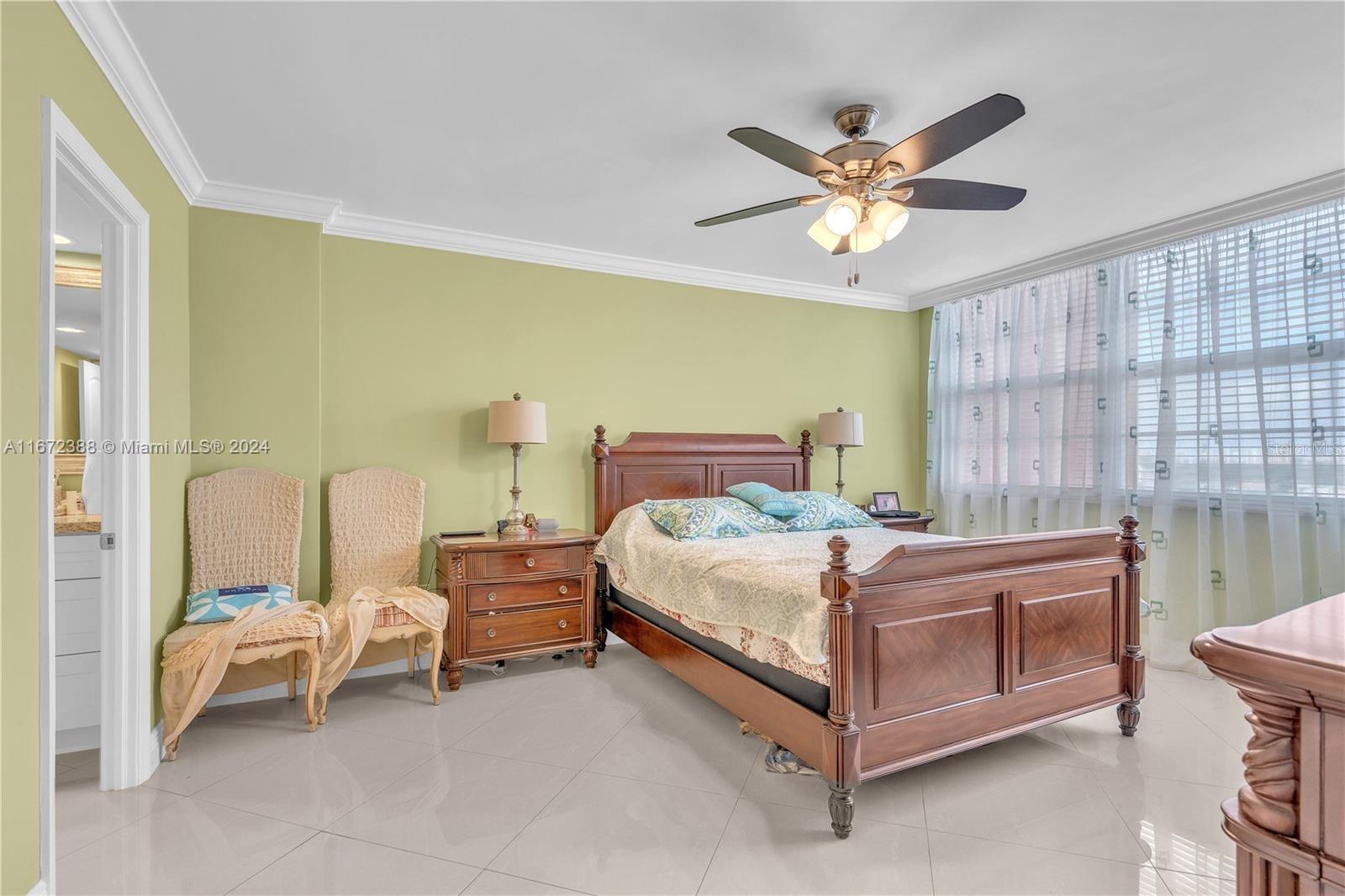 Image 13 of 24 For 1301 N Miami Gardens Drive 1225w