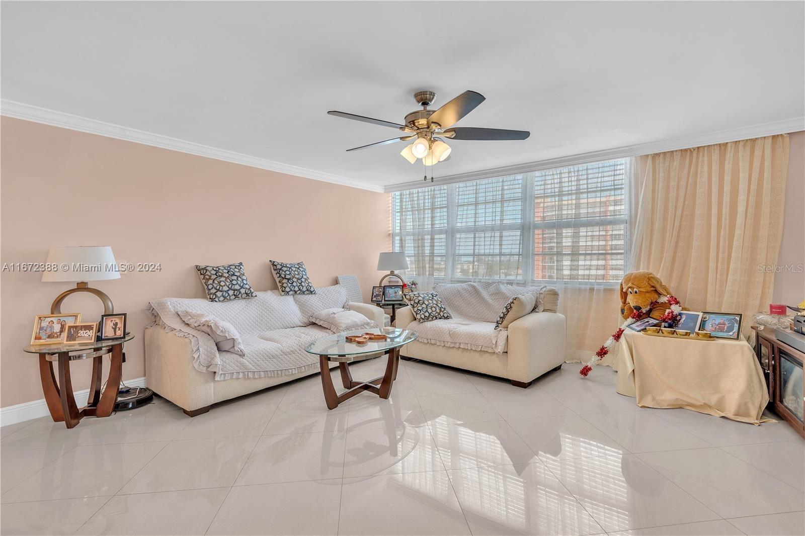 Image 4 of 24 For 1301 N Miami Gardens Drive 1225w